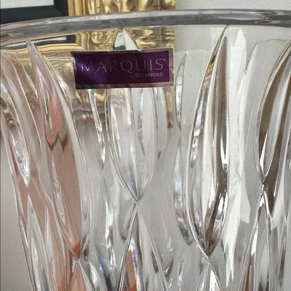 Marquis by Waterford Rainfall 9” vase. - Picture 2 of 6